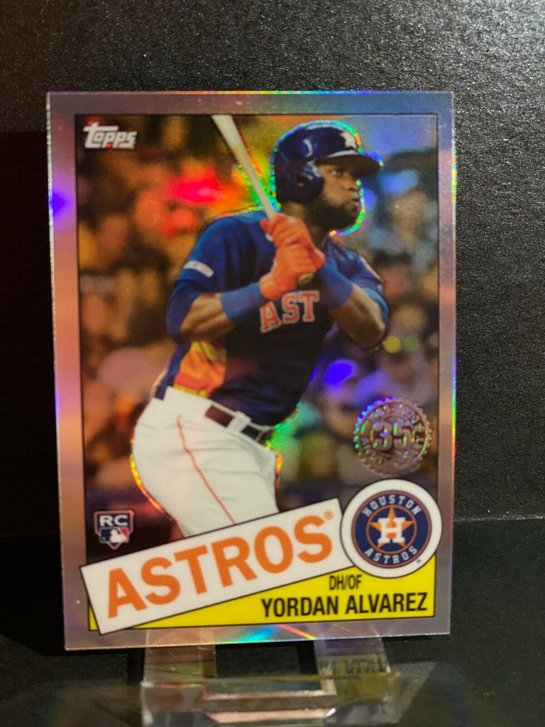 Yordan Alvarez 2020 Bowman Chrome Rookie Card